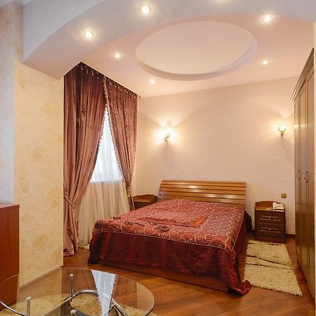 Hotel Ghostinitsa "Lina" à Petropavlovsk Extérieur photo