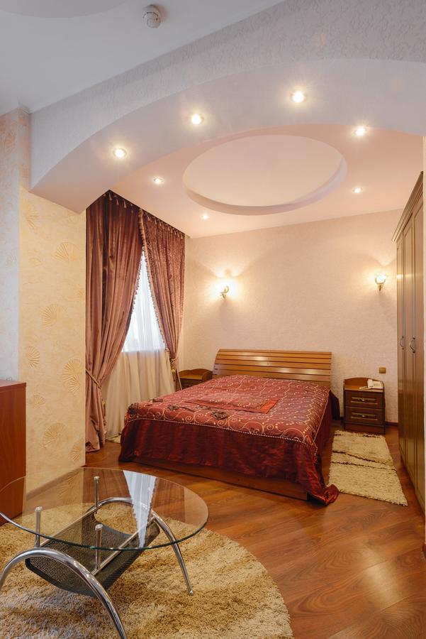 Hotel Ghostinitsa "Lina" à Petropavlovsk Extérieur photo