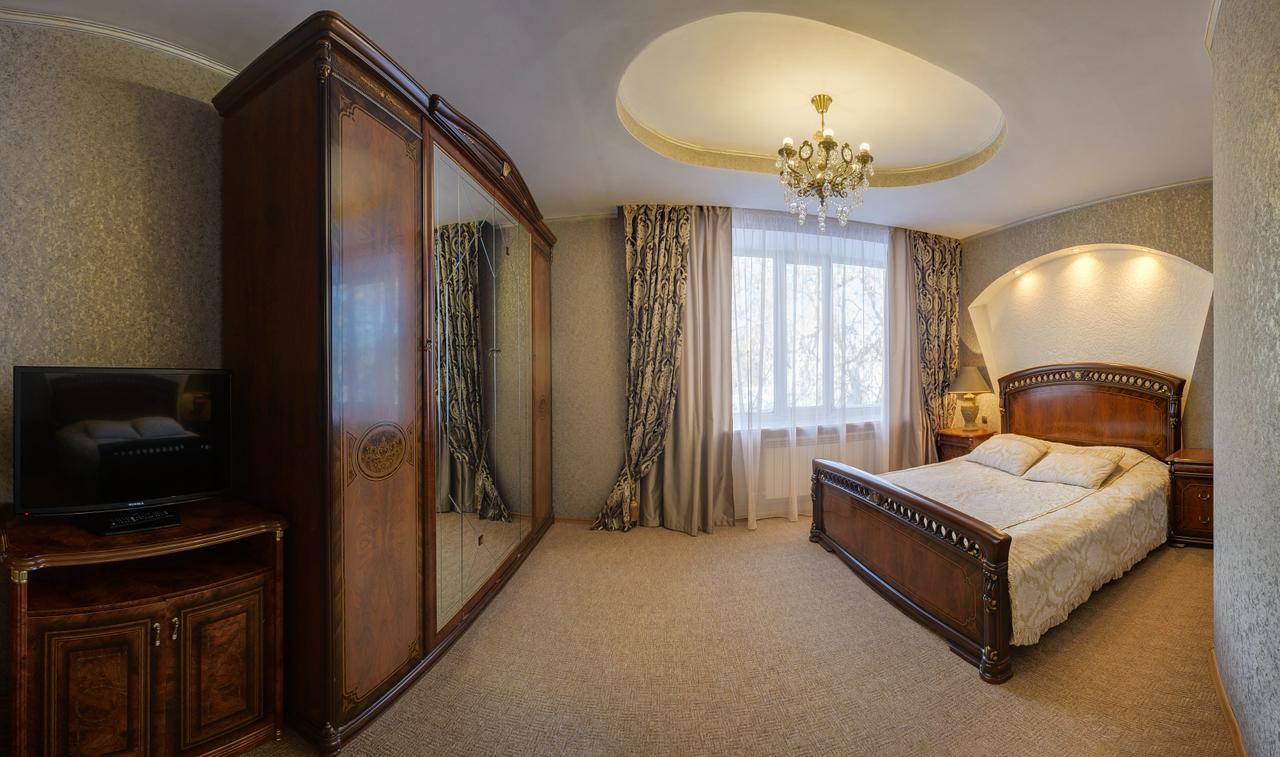 Hotel Ghostinitsa "Lina" à Petropavlovsk Extérieur photo